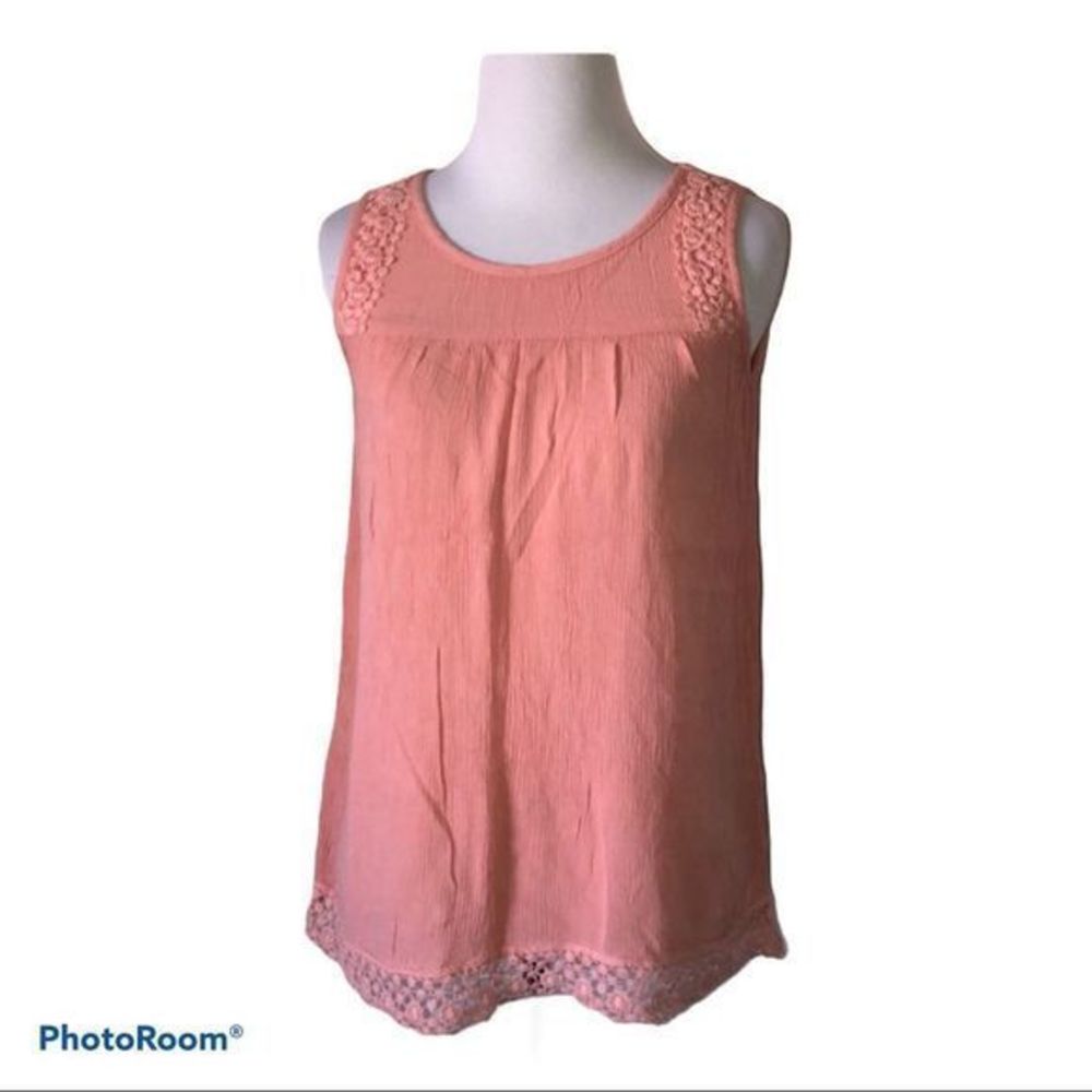 5/$30 🎈 Mossimo small pink lace trim tank top